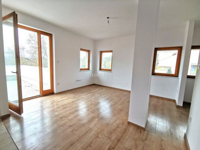 Eladó téglalakás, Budakeszin 96.6 M Ft, 3 szobás