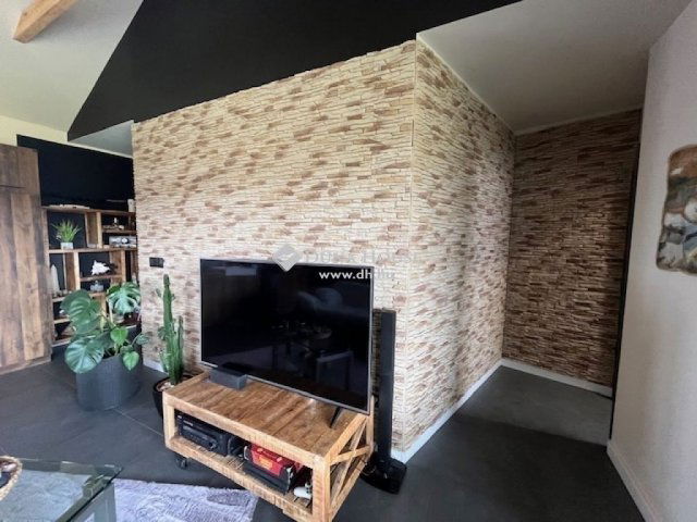 Eladó családi ház, Pécsett 144.5 M Ft, 4 szobás