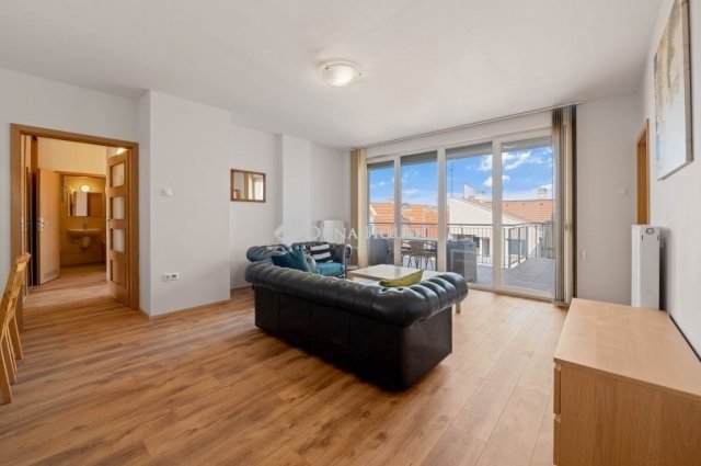 Eladó téglalakás, Budapesten, VII. kerületben 169 M Ft, 4 szobás