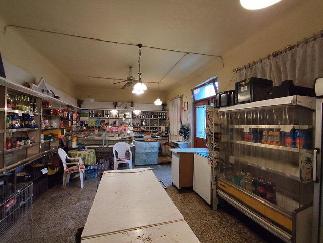 Eladó üzlethelyiség, Budapesten, III. kerületben 29.9 M Ft