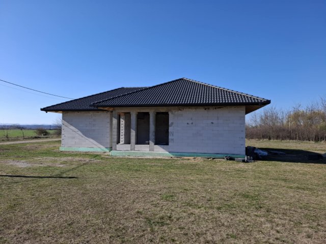 Eladó családi ház, Hejőkeresztúron 29.9 M Ft, 4 szobás