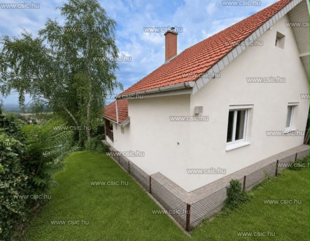 Eladó családi ház, Csömörön 109.9 M Ft, 4 szobás