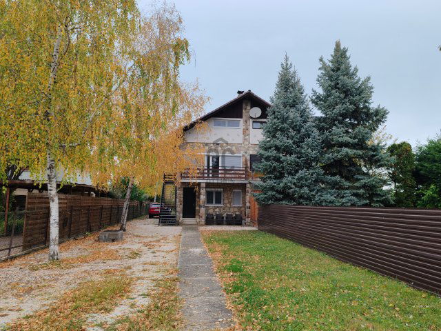 Eladó ikerház, Zamárdiban 199.9 M Ft, 6 szobás