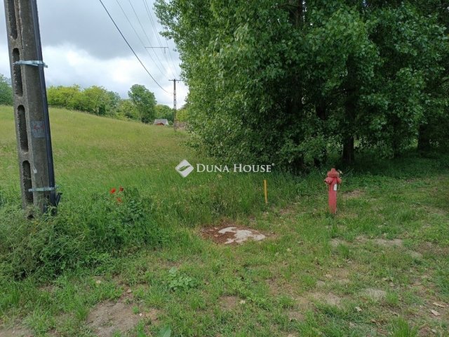 Eladó telek, Bakonypéterden 26 M Ft / költözzbe.hu