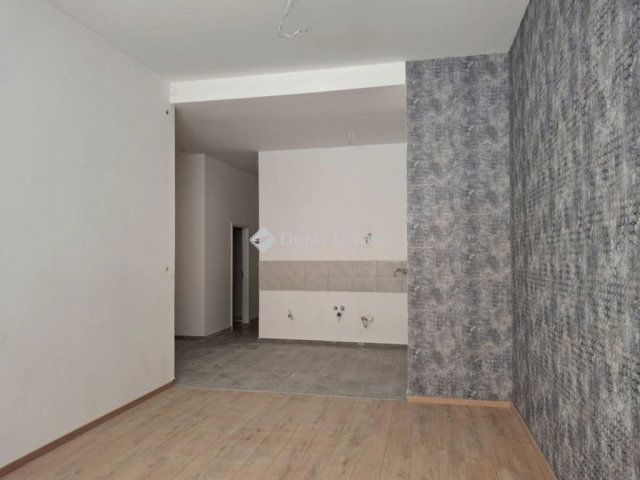 Eladó téglalakás, Budapesten, VI. kerületben 54.9 M Ft, 3 szobás