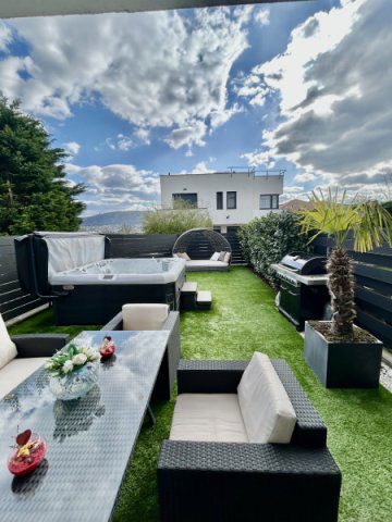 Eladó ikerház, Budapesten, III. kerületben 214.9 M Ft, 4 szobás