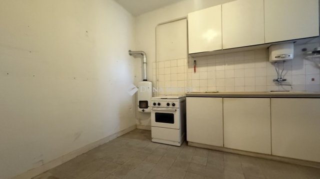 Eladó téglalakás, Szombathelyen 50.7 M Ft, 3 szobás