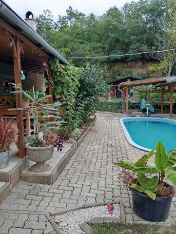 Eladó családi ház, Kakasdon 40 M Ft, 2 szobás