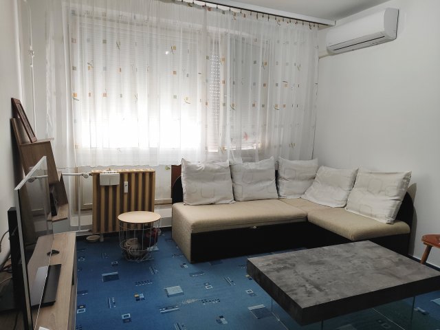 Eladó panellakás, Szekszárdon 34 M Ft, 2 szobás