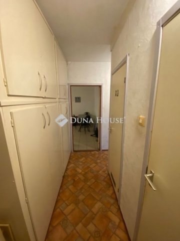 Eladó panellakás, Szegeden 44.9 M Ft, 2 szobás