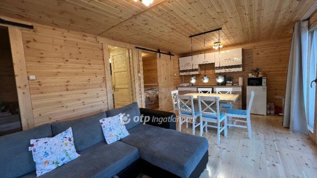 Eladó családi ház, Noszvajon 64.9 M Ft, 1+2 szobás