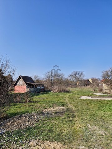 Eladó családi ház, Újszászon 35 M Ft, 4 szobás