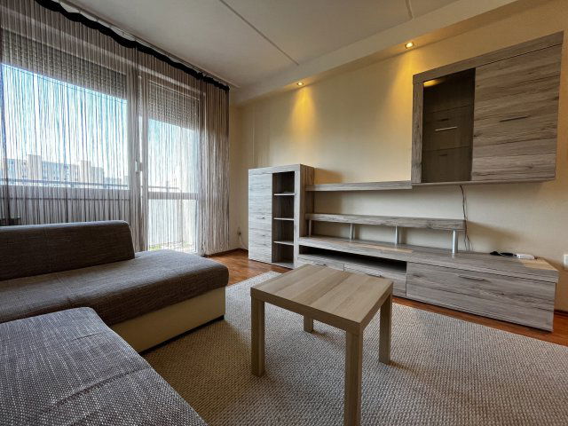 Eladó panellakás, Miskolcon, Arany János utcában 34.9 M Ft