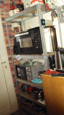 Eladó családi ház, Kőszárhegyen 14.5 M Ft, 1 szobás