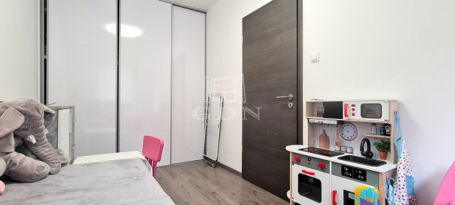 Eladó panellakás, Veszprémben 44.9 M Ft, 1+1 szobás