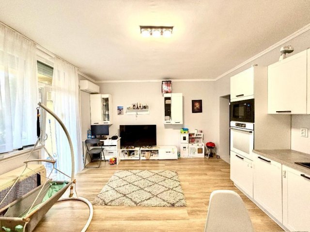 Eladó téglalakás, Kecskeméten 46 M Ft, 2+1 szobás