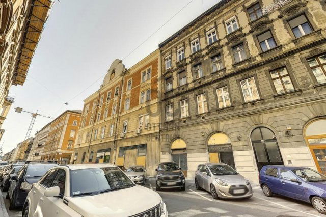 Eladó téglalakás, Budapesten, VII. kerületben 75 M Ft, 2 szobás