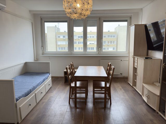 Eladó panellakás, Budapesten, XIV. kerületben 63 M Ft, 1+1 szobás