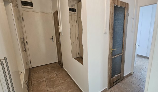 Eladó panellakás, Pécsett 44.99 M Ft, 2 szobás
