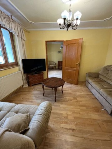 Kiadó családi ház, albérlet, Kecskeméten 300 E Ft / hó