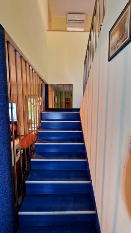 Eladó családi ház, Szigetszentmiklóson 97.9 M Ft, 6 szobás