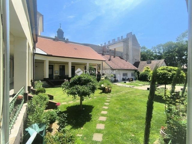 Eladó téglalakás, Kecskeméten 42 M Ft, 2 szobás