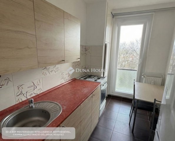 Eladó panellakás, Pécsett 48.9 M Ft, 2 szobás