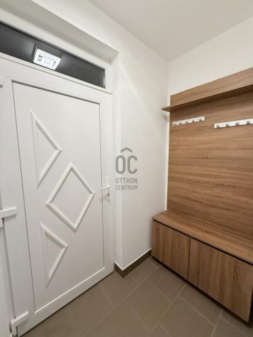 Eladó téglalakás, Budapesten, VI. kerületben 134.9 M Ft