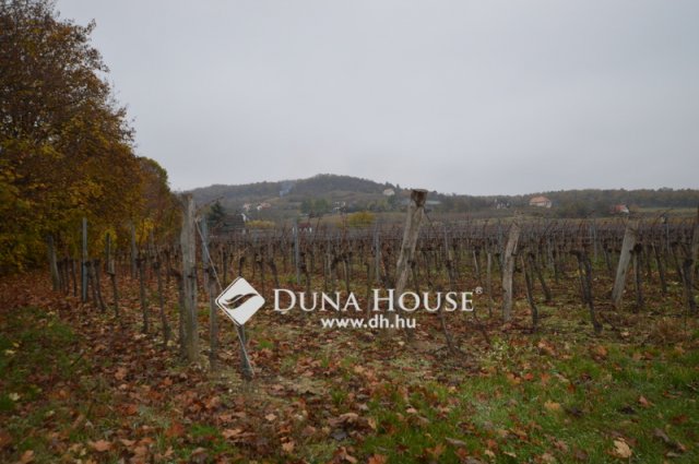 Eladó telek, Pécselyen 88.22 M Ft / költözzbe.hu