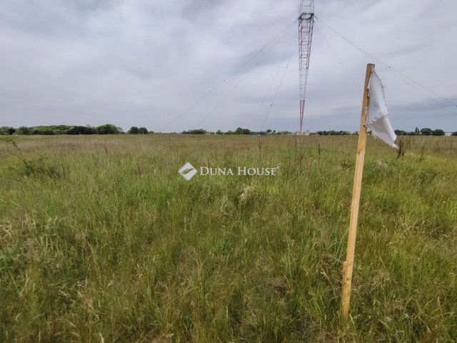 Eladó telek, Szigetszentmiklóson 10 M Ft / költözzbe.hu