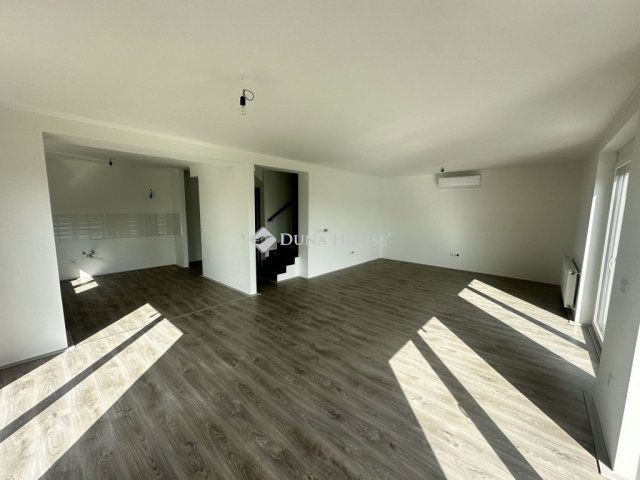 Eladó téglalakás, Pellérden 154.9 M Ft, 5 szobás