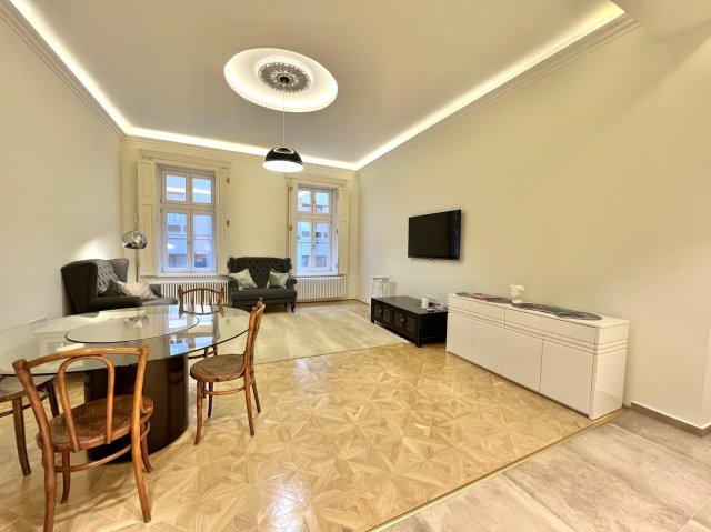 Kiadó téglalakás, albérlet, VI. kerületben, Lázár utcában