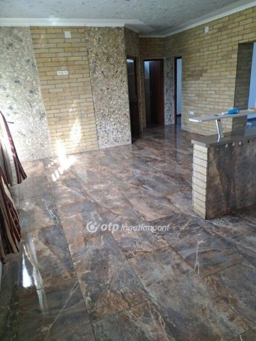 Eladó családi ház, Kunszentmártonban 34.9 M Ft, 3 szobás