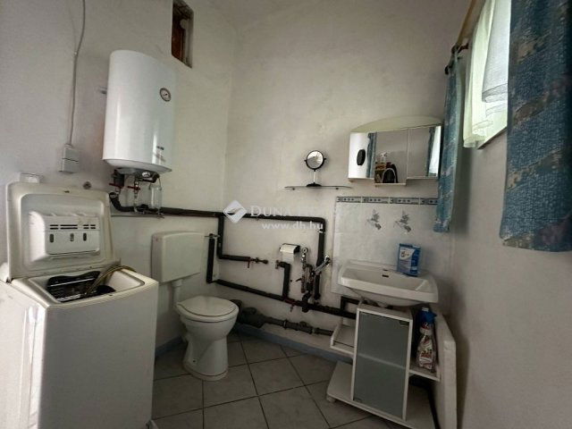 Eladó családi ház, Zicsen 22 M Ft, 4 szobás