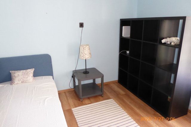 Kiadó téglalakás, albérlet, Pécsett 100 E Ft / hó, 1 szobás