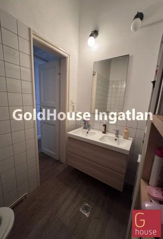 Eladó téglalakás, Budapesten, VII. kerületben, Rákóczi úton