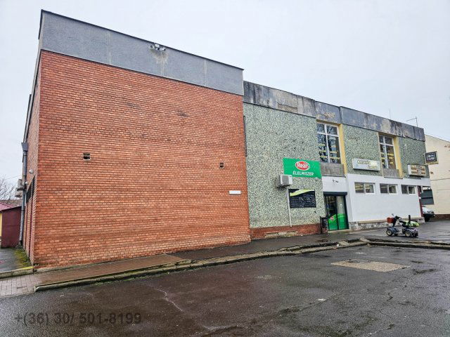 Eladó üzlethelyiség, Létavértesen 149.9 M Ft, 8 szobás