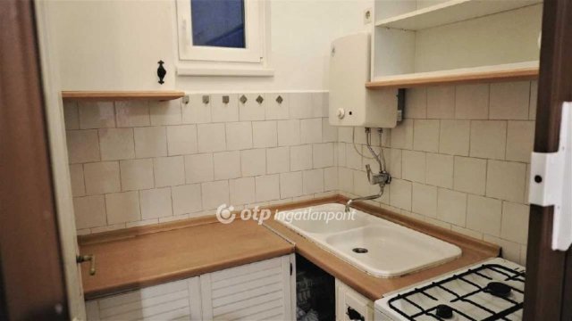 Eladó téglalakás, Budapesten, V. kerületben 83.9 M Ft, 2 szobás