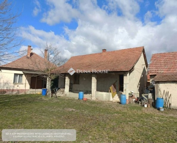 Eladó családi ház, Ágasegyházán 29.9 M Ft, 3 szobás