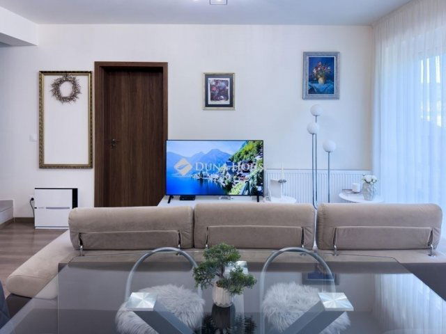 Eladó sorház, Fóton 142.9 M Ft, 5 szobás / költözzbe.hu