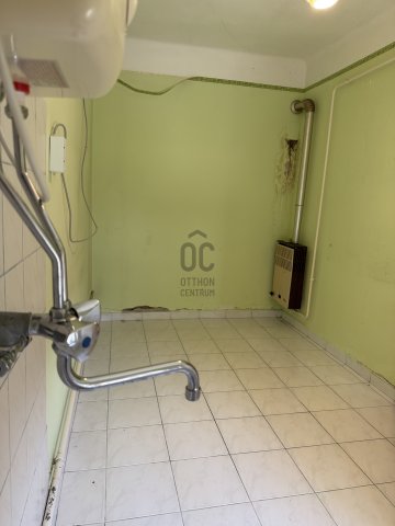 Eladó családi ház, Abonyban 23.5 M Ft, 2 szobás