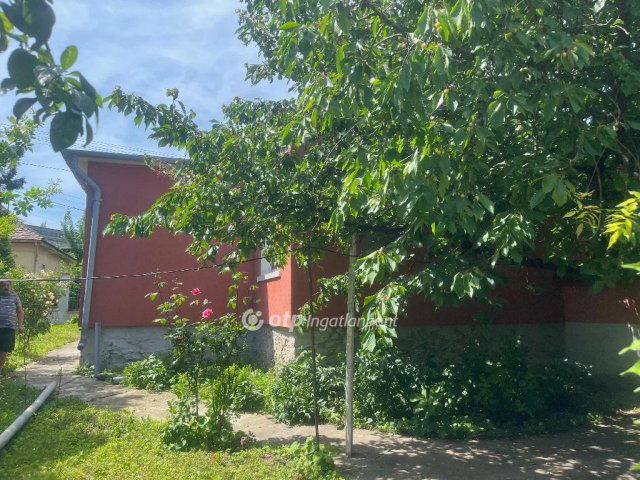 Eladó családi ház, Ajkán 43 M Ft, 2+1 szobás