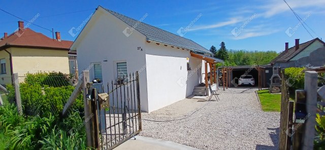 Eladó családi ház, Kispálin 50 M Ft, 2 szobás