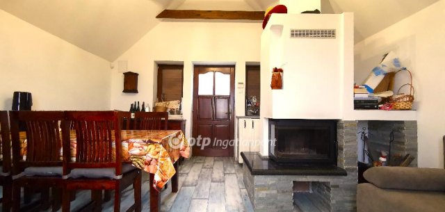 Eladó mezogazdasagi ingatlan, Monoszlón 64.5 M Ft