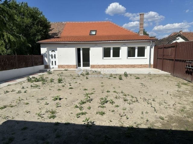 Eladó családi ház, Dunaharasztin 77.9 M Ft, 4 szobás