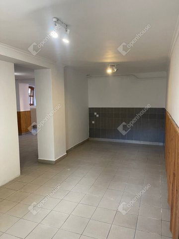 Kiadó üzlethelyiség, Győrött 99 E Ft / hó, 3 szobás