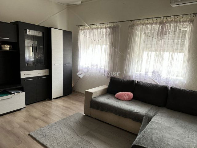Eladó családi ház, Nagykőrösön 18.5 M Ft, 2 szobás