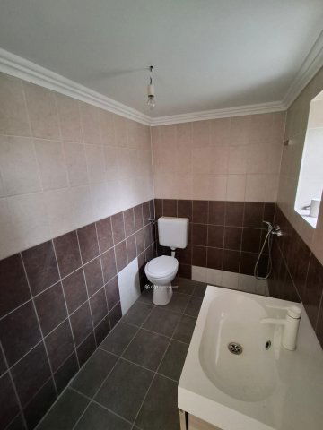 Eladó családi ház, Szécsényen 23.5 M Ft, 2 szobás