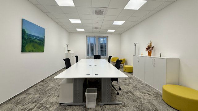 Kiadó iroda, Debrecenben 763 E Ft / hó, 1 szobás