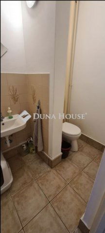 Eladó sorház, Székesfehérvárott 94.999 M Ft, 3 szobás